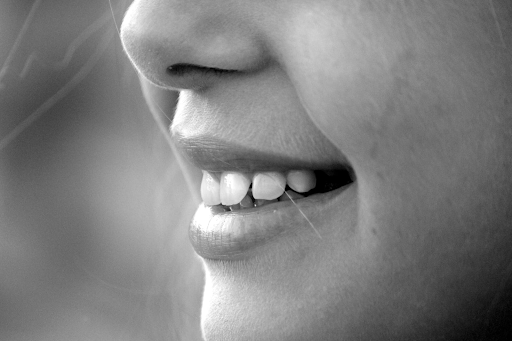 Teeth Stains taking away your smile? Here’s how to fix it!