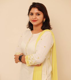Ms. Reshli Y V